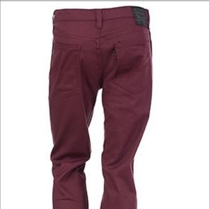 Men’s Levi burgundy denim jeans slim fit